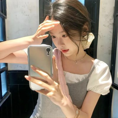 正面全裸